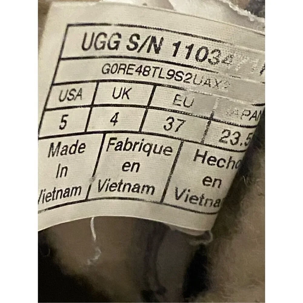 UGG K BUTTIE II CWR blue boots with sheepskin girl US 5/EU 37/UK 4/JP 23.5
